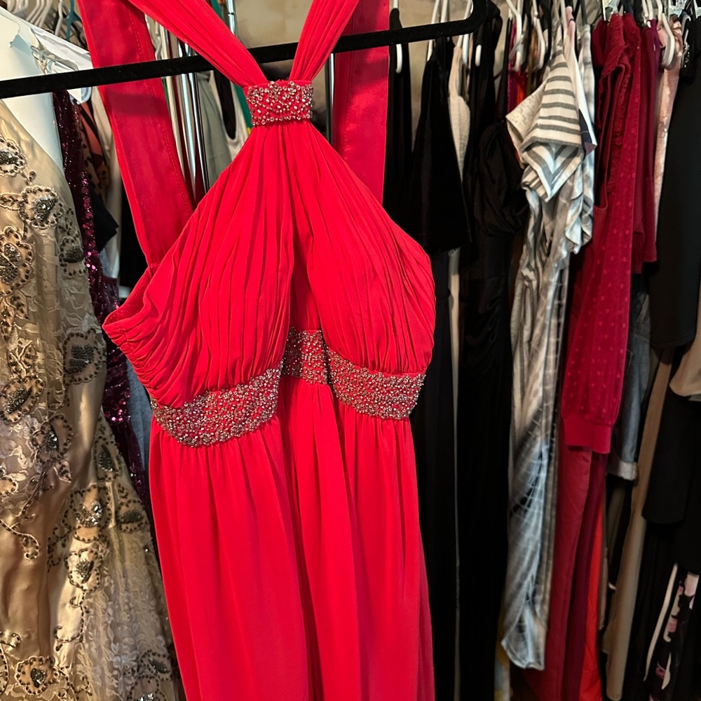 Elegant Red Evening Dress